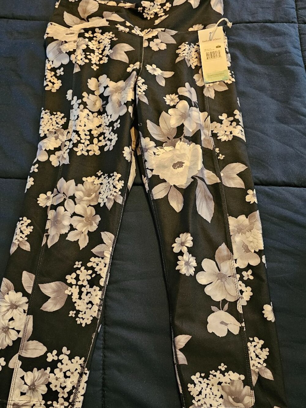 balance Collection Eclipse Side Pocket Mid Calf Capri, Marika, Sz l
